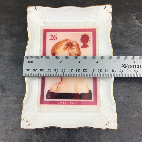 Princess Diana Postage Stamp Commemorative Plate - Picture 4 of 6